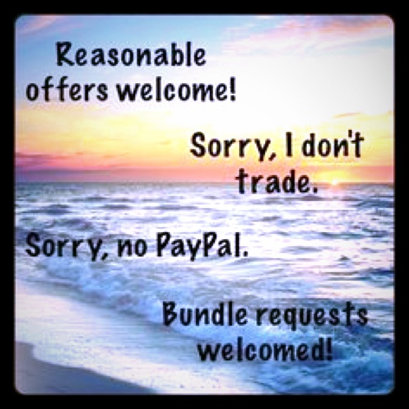 🎉💫Clearing OUT Closet 🎉💫 New Listings Coming😍 - Picture 3 of 8